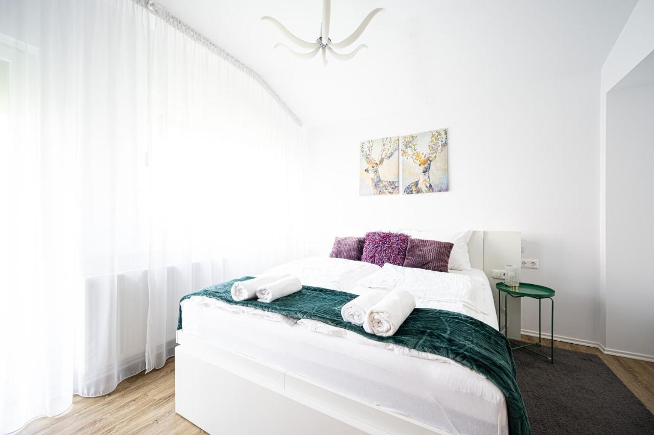 Appartamento Saint Seven Szeged Esterno foto